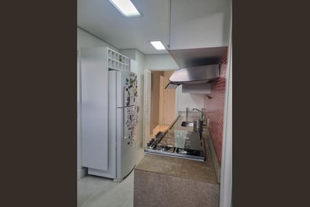 Apartamento à venda com 110m², 2 quartos e 2 vagas Apartamento à venda com 110m², 2 quartos e 2 vagasCozinha