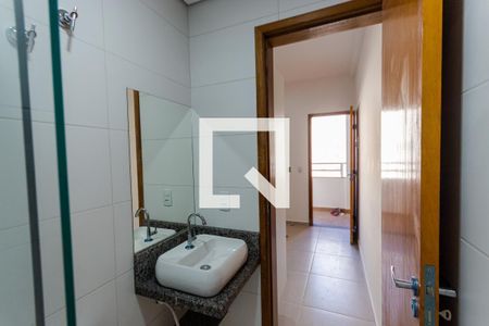 Banheiro de kitnet/studio para alugar com 1 quarto, 18m² em Vila Sao Pedro, Santo André