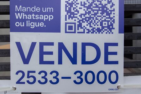 Apartamento à venda com 65m², 3 quartos e 2 vagas Apartamento à venda com 65m², 3 quartos e 2 vagasPlaquinha