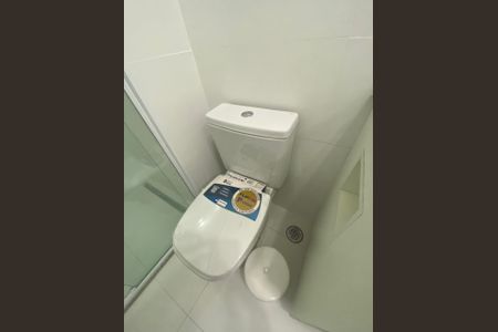 Banheiro de kitnet/studio à venda com 1 quarto, 25m² em Campo Belo, São Paulo