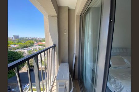 Varanda de kitnet/studio à venda com 1 quarto, 25m² em Campo Belo, São Paulo