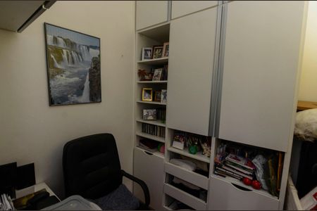Apartamento à venda com 61m², 2 quartos e 1 vaga Apartamento à venda com 61m², 2 quartos e 1 vagaQuarto de Serviço