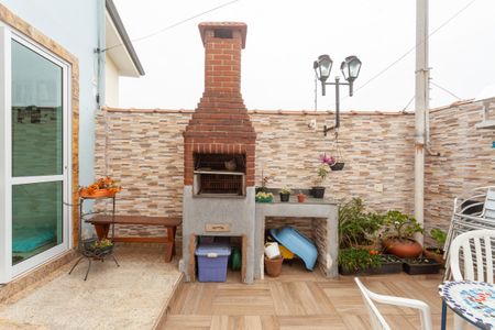 Casa à venda com 160m², 5 quartos e 4 vagasChurrasqueira