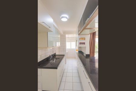 Apartamento para alugar com 76m², 3 quartos e 2 vagas Apartamento para alugar com 76m², 3 quartos e 2 vagasCozinha