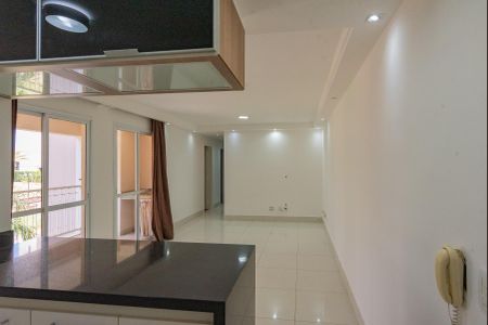 Sala de apartamento para alugar com 3 quartos, 76m² em Jardim São Vicente, Campinas