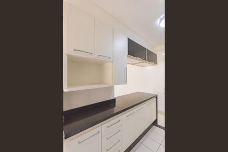Apartamento para alugar com 76m², 3 quartos e 2 vagas Apartamento para alugar com 76m², 3 quartos e 2 vagasCozinha