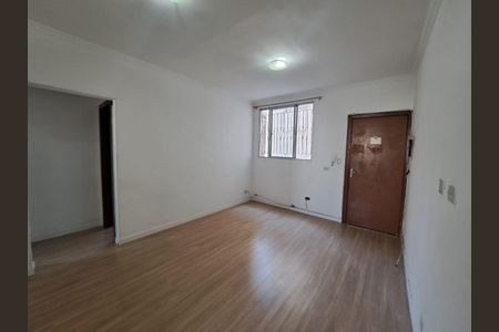 Sala de apartamento à venda com 2 quartos, 60m² em Quitaúna, Osasco