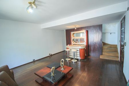 Sala de casa para alugar com 4 quartos, 385m² em Vila Prudente, São Paulo