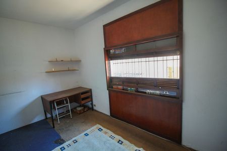 Casa à venda com 385m², 4 quartos e 7 vagas Casa à venda com 385m², 4 quartos e 7 vagasQuarto 2