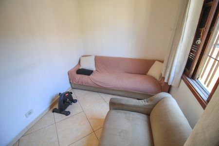 Casa à venda com 385m², 4 quartos e 7 vagas Casa à venda com 385m², 4 quartos e 7 vagasQuarto 3