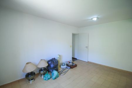 Casa à venda com 385m², 4 quartos e 7 vagas Casa à venda com 385m², 4 quartos e 7 vagasSala de Jantar