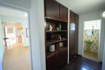 Casa à venda com 385m², 4 quartos e 7 vagas Casa à venda com 385m², 4 quartos e 7 vagasSala de Jantar