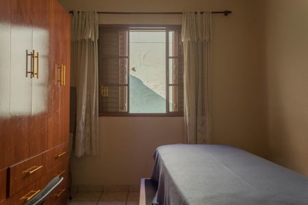 Casa à venda com 71m², 2 quartos e 2 vagas Casa à venda com 71m², 2 quartos e 2 vagasQuarto 2