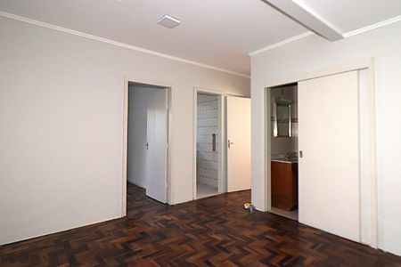 Casa à venda com 370m², 4 quartos e 2 vagasEdícula 