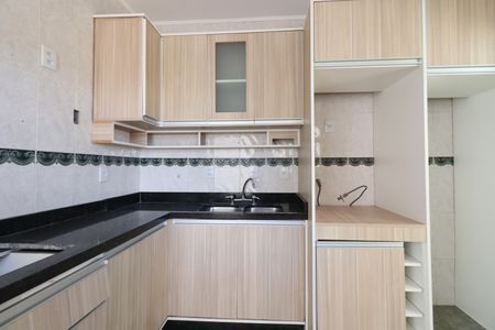 Casa à venda com 370m², 4 quartos e 2 vagasCozinha - Armários