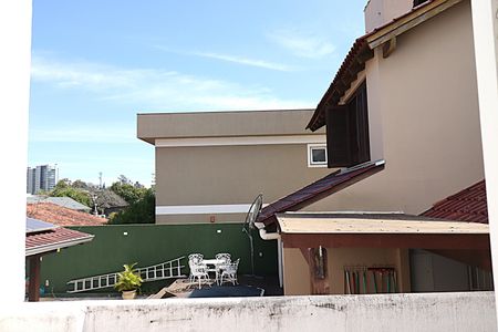 Casa à venda com 370m², 4 quartos e 2 vagasVista da janela da Sala de jantar