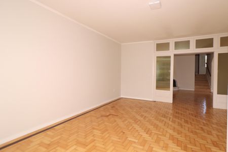 Casa à venda com 370m², 4 quartos e 2 vagasSala de estar