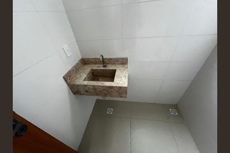 Studio à venda com 28m², 2 quartos e 1 vaga Studio à venda com 28m², 2 quartos e 1 vagaBanheiro Social
