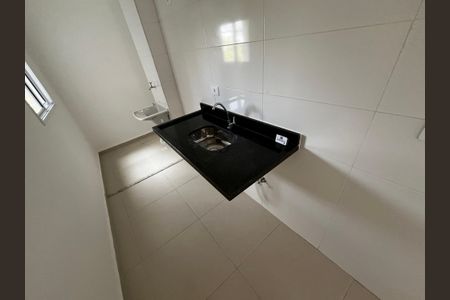 Studio à venda com 28m², 2 quartos e 1 vaga Studio à venda com 28m², 2 quartos e 1 vagaCozinha e Área de Serviço