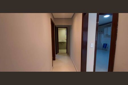 Corredor de casa à venda com 3 quartos, 132m² em Novo Osasco, Osasco