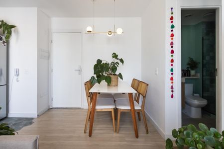 Apartamento à venda com 40m², 2 quartos e 1 vaga Apartamento à venda com 40m², 2 quartos e 1 vagaSala