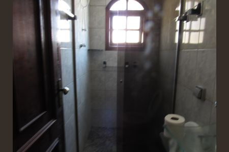 Casa para alugar com 300m², 3 quartos e 2 vagasBanheiro