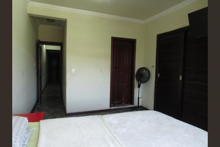 Casa para alugar com 300m², 3 quartos e 2 vagasSuíte