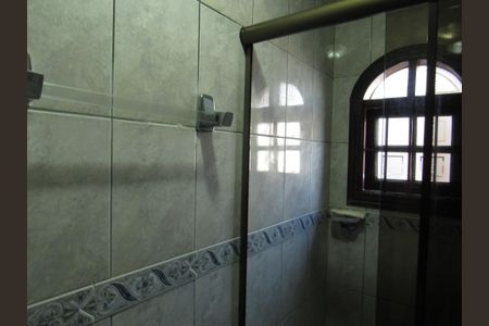 Casa para alugar com 300m², 3 quartos e 2 vagasBanheiro