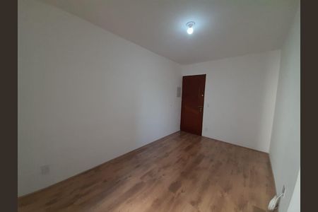 Sala de apartamento para alugar com 2 quartos, 57m² em Vila Emir, São Paulo