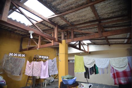 Casa à venda com 323m², 3 quartos e 4 vagasQuintal