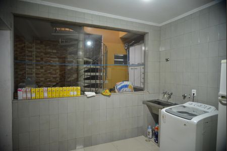 Casa à venda com 323m², 3 quartos e 4 vagasÁrea de Serviço