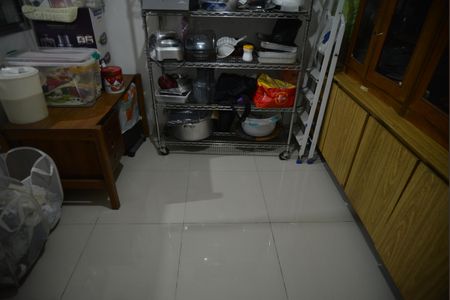 Casa à venda com 323m², 3 quartos e 4 vagasQuarto de Serviço