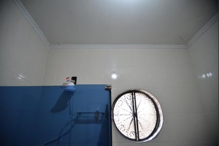 Casa à venda com 323m², 3 quartos e 4 vagasBanheiro Social