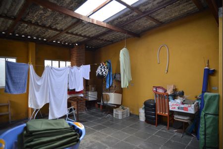 Casa à venda com 323m², 3 quartos e 4 vagasQuintal