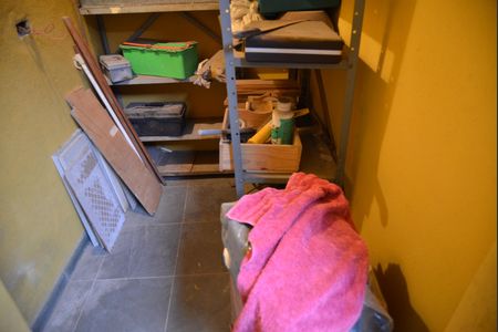 Casa à venda com 323m², 3 quartos e 4 vagasDeposito