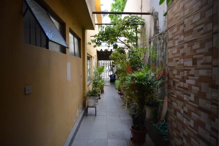 Casa à venda com 323m², 3 quartos e 4 vagasQuintal