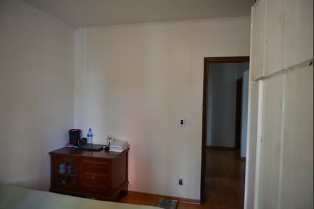 Casa à venda com 323m², 3 quartos e 4 vagasQuarto 3