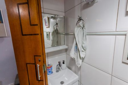 Apartamento para alugar com 56m², 2 quartos e 1 vaga Apartamento para alugar com 56m², 2 quartos e 1 vagaBanheiro