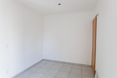 Sala de apartamento para alugar com 2 quartos, 48m² em Perobas, Contagem