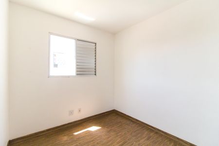 Quarto 1 de apartamento para alugar com 3 quartos, 52m² em Conjunto Residencial José Bonifácio, São Paulo