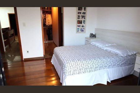 Casa à venda com 4 quartos, 613m² em Vila América, Santo André