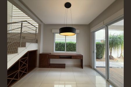 Casa à venda com 273m², 4 quartos e 4 vagas