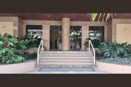 Apartamento à venda com 212m², 3 quartos e 3 vagas