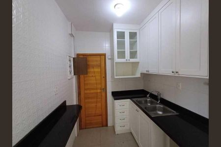 Apartamento à venda com 68m², 2 quartos e sem vaga