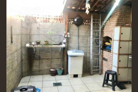 Casa à venda com 2 quartos, 98m² em Rio Pequeno, São Paulo