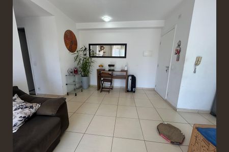 Sala de apartamento para alugar com 2 quartos, 55m² em Vila Augusta, Guarulhos