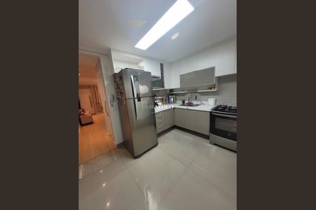 Casa à venda com 75m², 2 quartos e 2 vagas