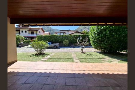 Casa à venda com 3 quartos, 340m² em Itacoatiara, Niterói