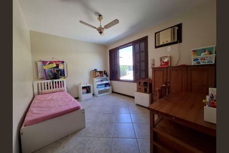 Casa à venda com 3 quartos, 340m² em Itacoatiara, Niterói