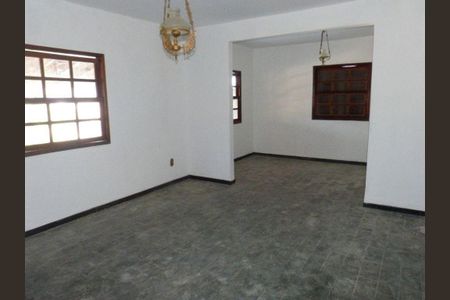 Casa à venda com 3 quartos, 229m² em Maravista, Niterói